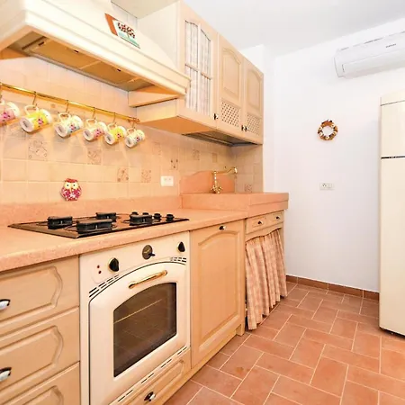 Beautiful In Smarje With Kitchen Casa vacanze Merisce