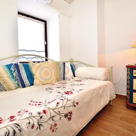 Beautiful In Smarje With Kitchen Casa vacanze