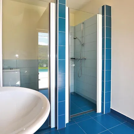 Casa vacanze Beautiful In Smarje With Kitchen Merisce