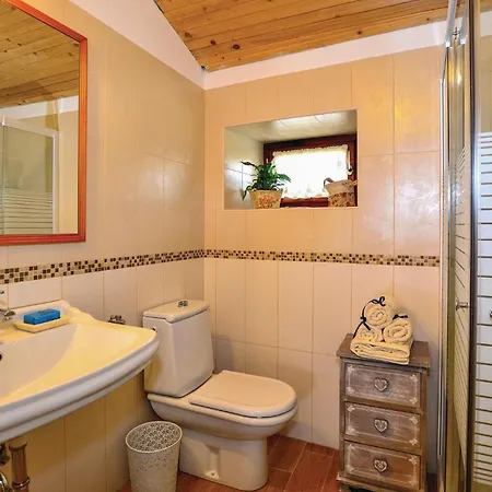 Beautiful In Smarje With Kitchen Casa vacanze Merisce